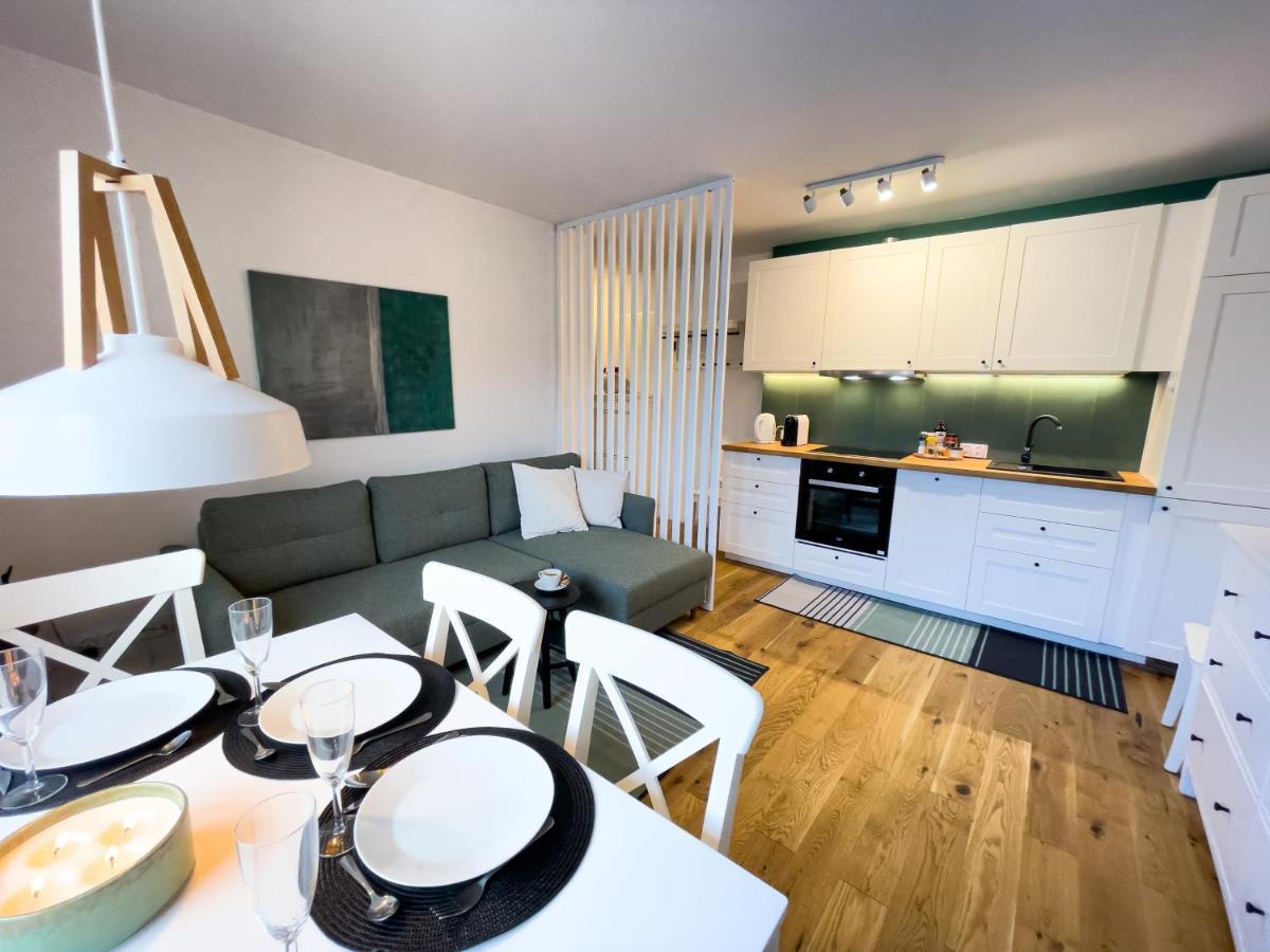 Urban Apartments Cosy No 4, Free Private Parking, Self Check-In Chorzów Exteriér fotografie